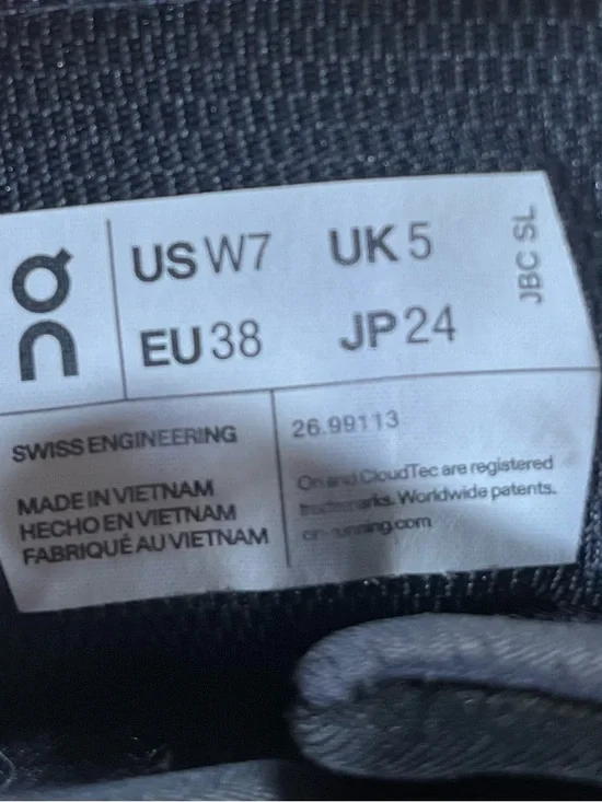 On CloudNova REFLECTIVE Womens Size 7 Running Shoes Sneakers Phantom White - Picture 11 of 12